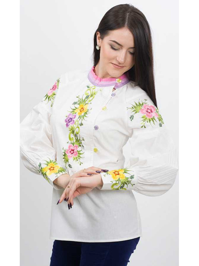 Blouse with satin stitch embroidery 7303