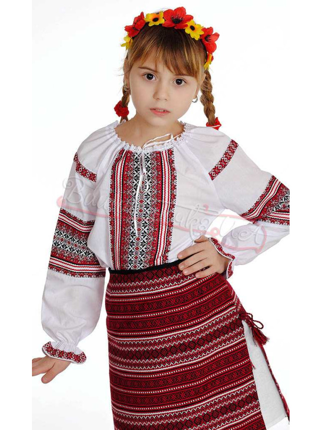 Вишиванка на дівчинку 0130
