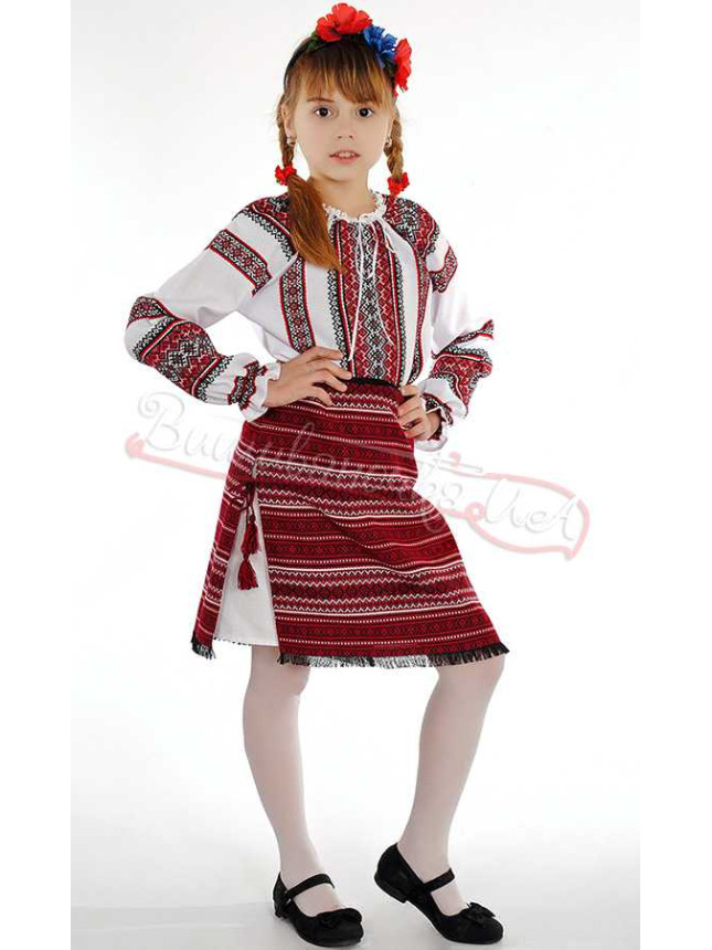 Shirt embroidered for a girl 0154
