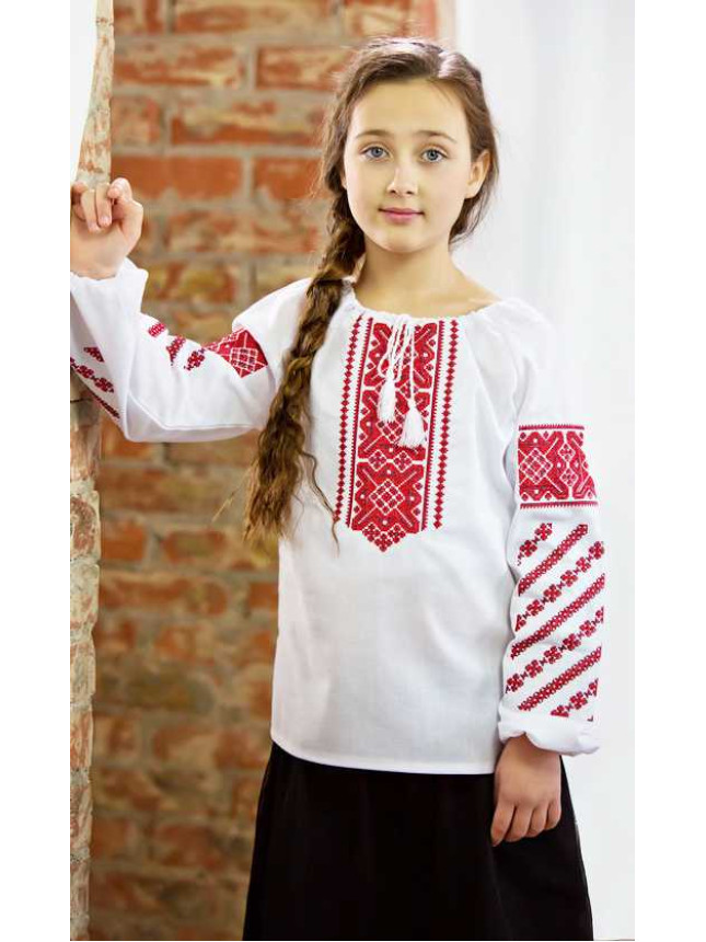 Блуза для девочки с красной вышивкой 9951
