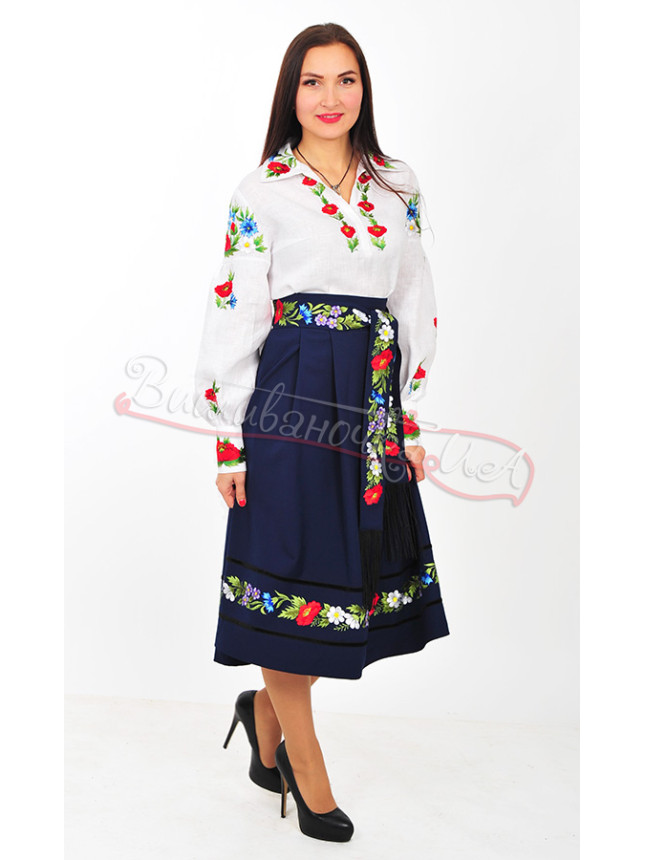 Women's suit with embroidery 0901