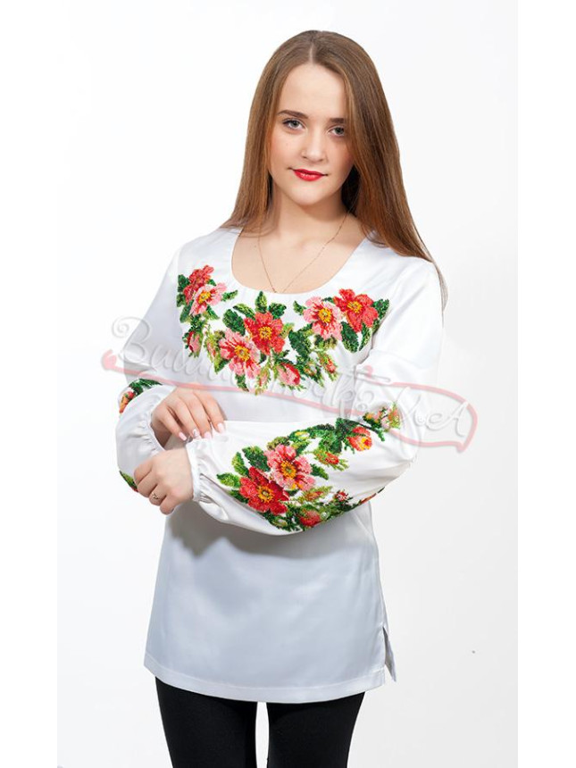 Женская вышиванка с вышивкой бисером 7030