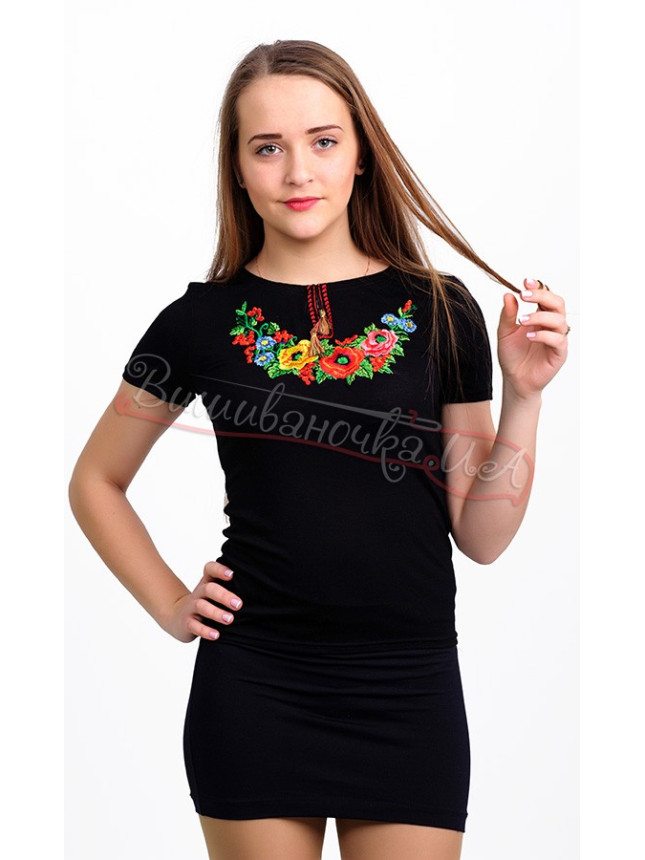 Футболка женская, с вышивкой 3412