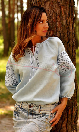 Beautiful light blue vyshyvanka in linen Ж16