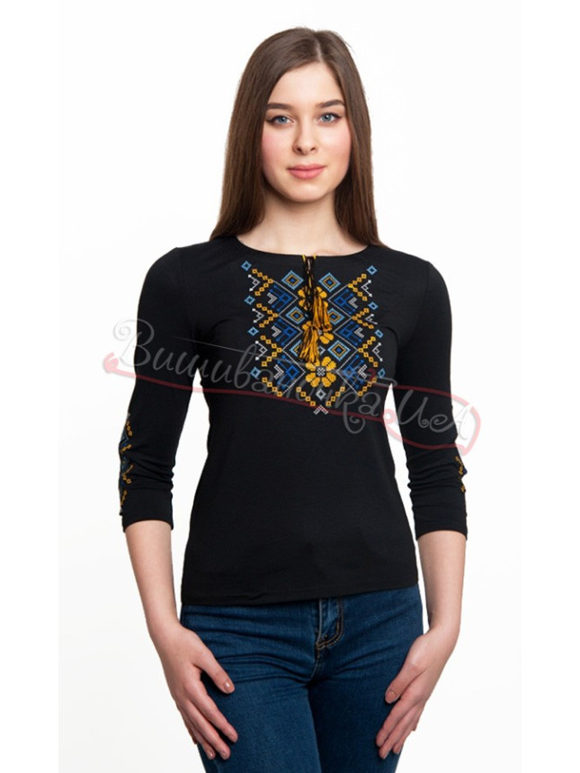 T-shirt with yellow-light blue embroidery with 3/4 sleeves 50122д size M
