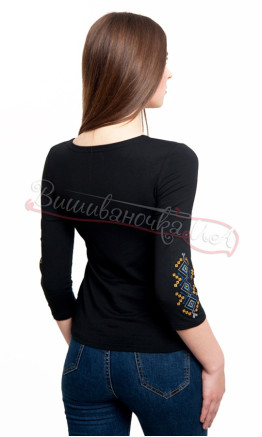 T-shirt with yellow-light blue embroidery with 3/4 sleeves 50122д