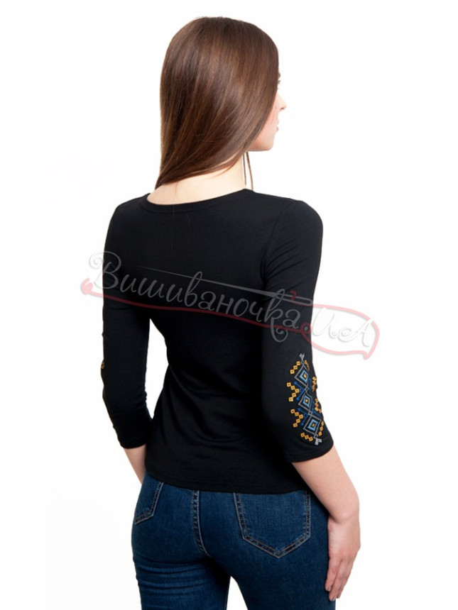 T-shirt with yellow-light blue embroidery with 3/4 sleeves 50122д size M