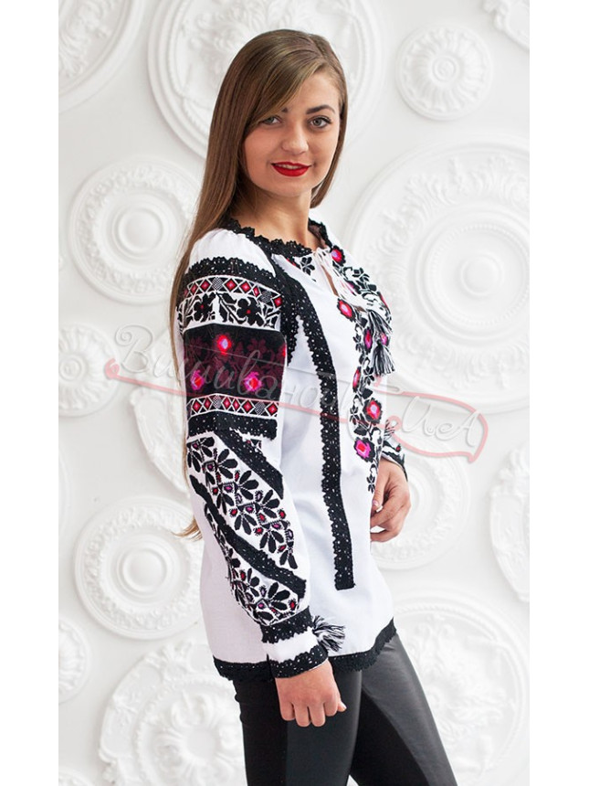 Stylish women's vyshyvanka 3238 size 46