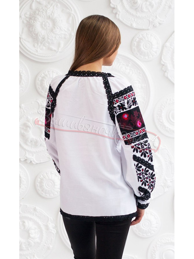 Stylish women's vyshyvanka 3238 size 46