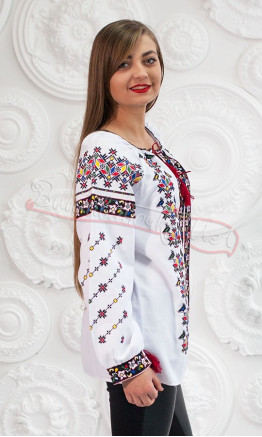 Женская оригинальная вышитая рубашка 3241