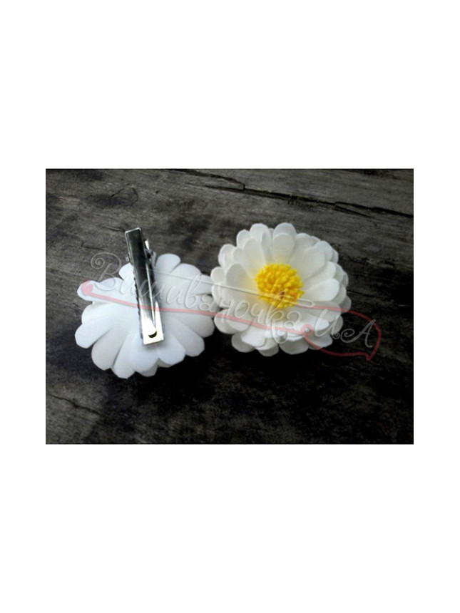 Hair clips for girls in the shape of daisies В50