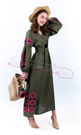 Stylish dress in linen with bright embroidered ornament ОК03