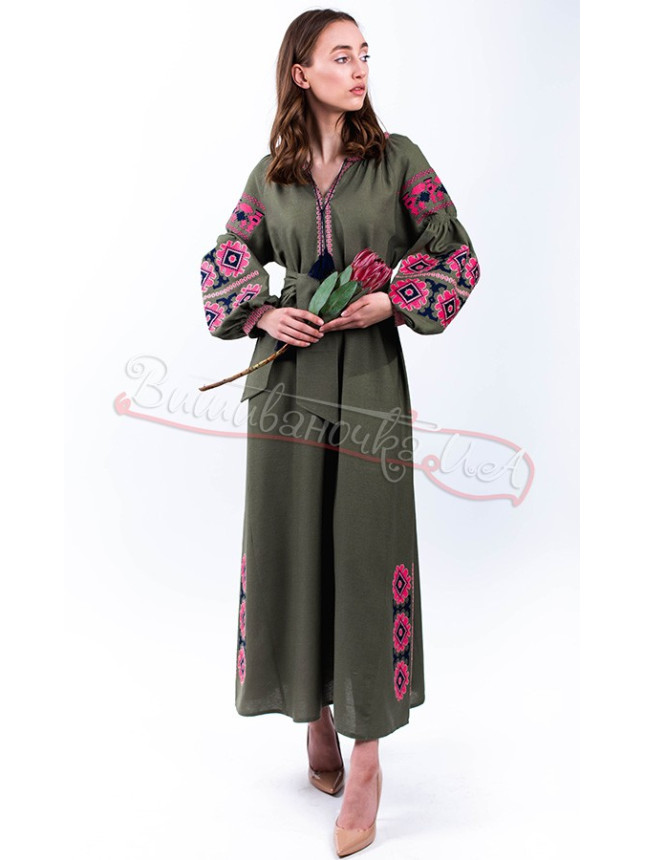Stylish dress in linen with bright embroidered ornament ОК03