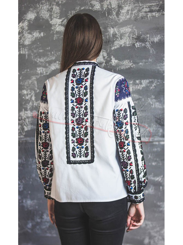Refined women's blouse Ч 7329