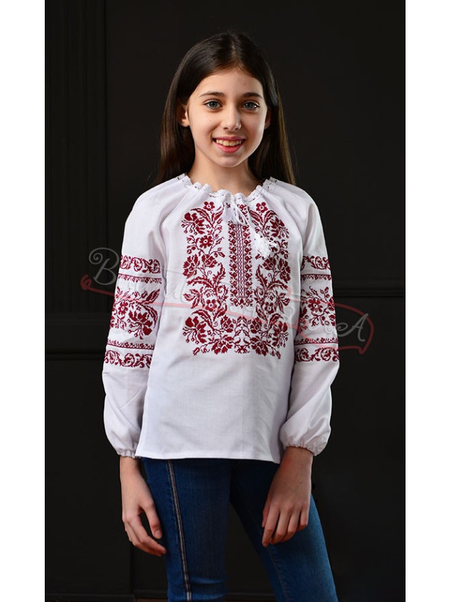 Shirt for a girl with Sokal pattern 926-2 size 122