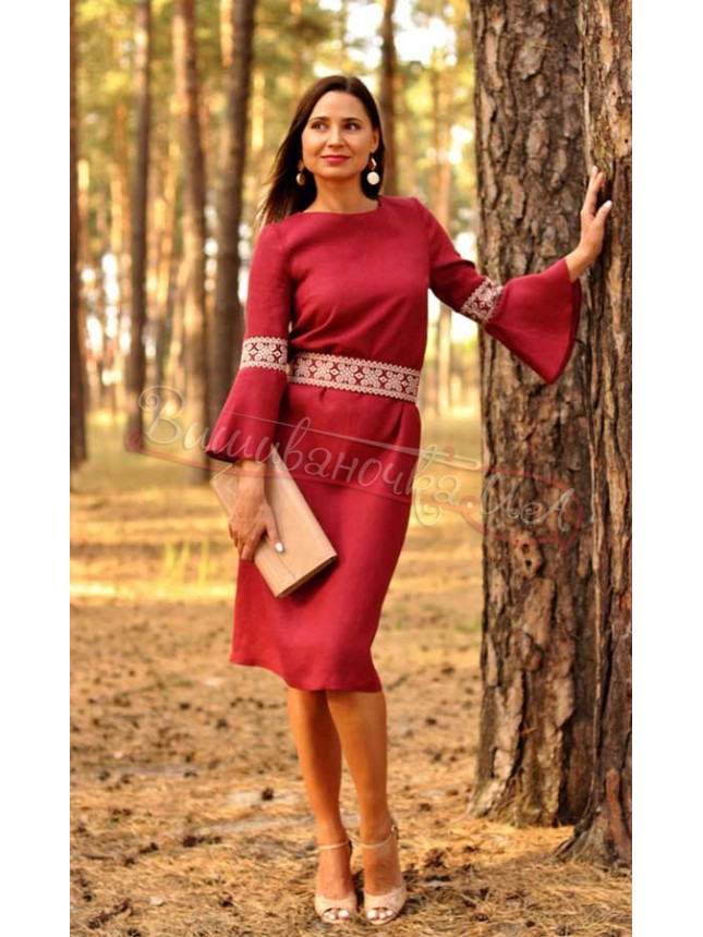 Embroidered women's dress a-silhouette П36 size 42