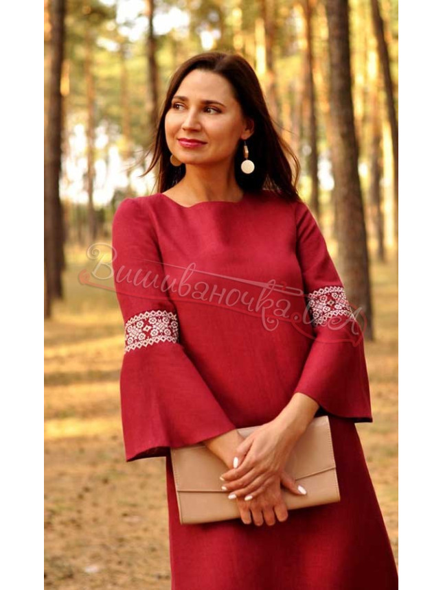 Embroidered women's dress a-silhouette П36 size 42