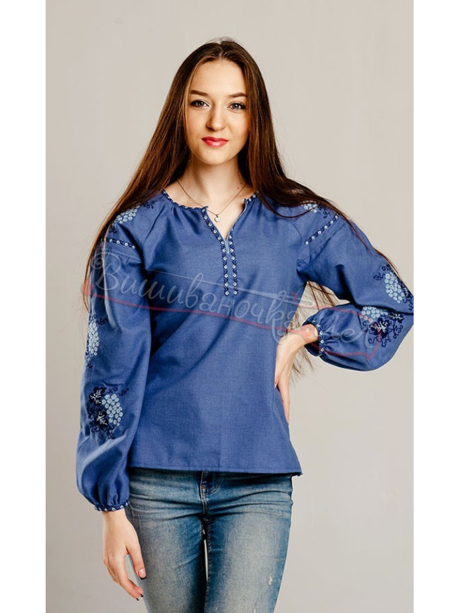 Embroidered blouse in blue 548-8