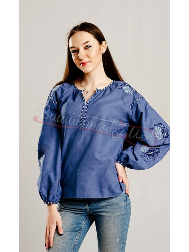 Embroidered blouse in blue 548-8