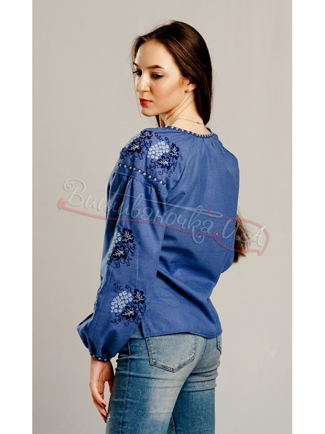 Embroidered blouse in blue 548-8