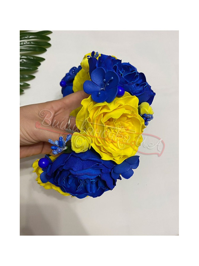 Bright flower crown of flowers В19