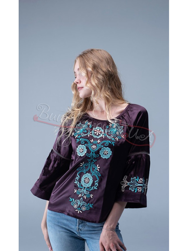 Women's blouse with embroidery 7356