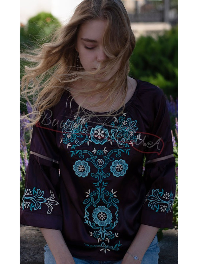 Women's blouse with embroidery 7356
