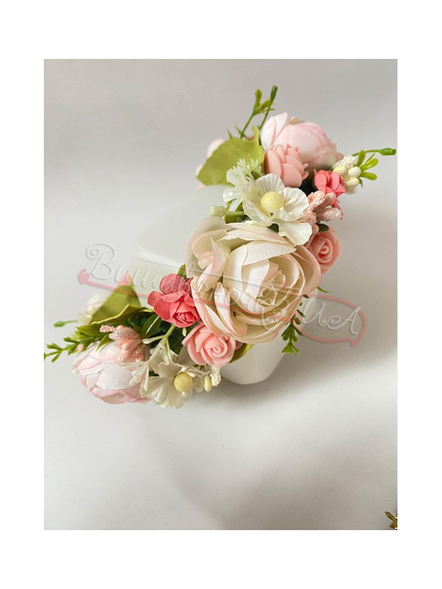 Flower crown of flowers В05
