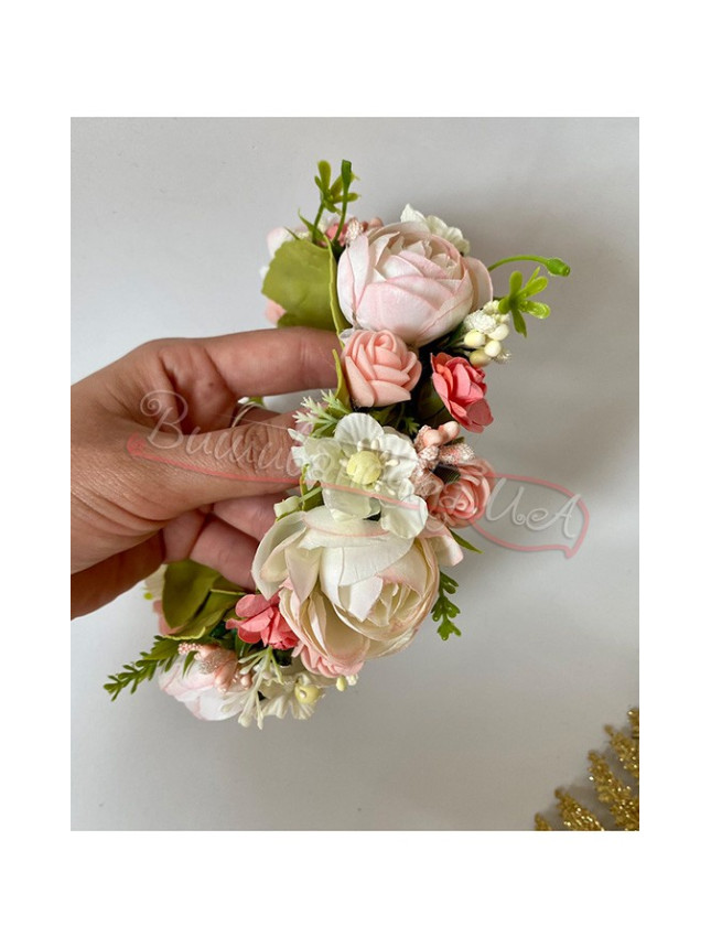 Flower crown of flowers В05