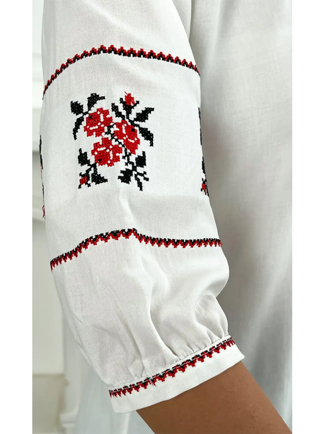 Women's vyshyvanka in rayon 1010