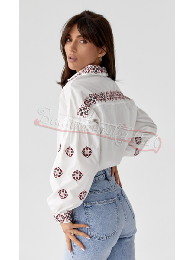 Shirt with embroidery with buttons 1366