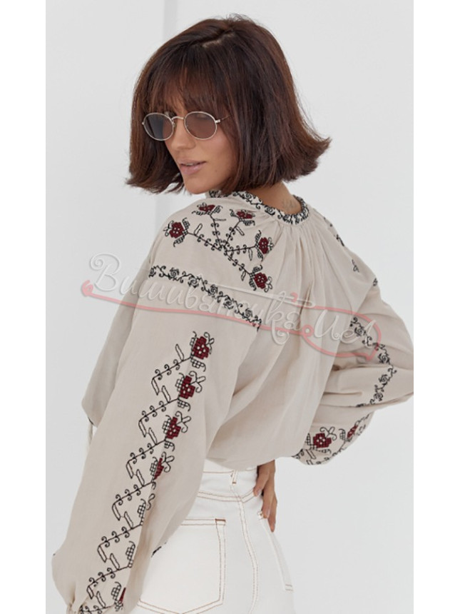 Women's embroidered blouse 5509