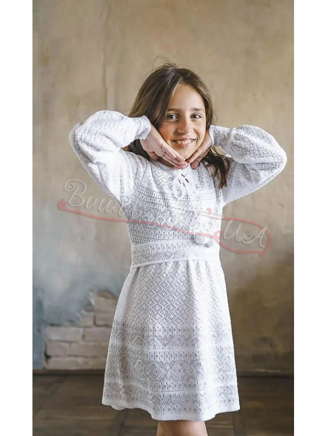 Knitted dress for a girl 5848 size 134