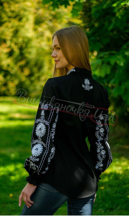 Женская вышитая блуза 4629
