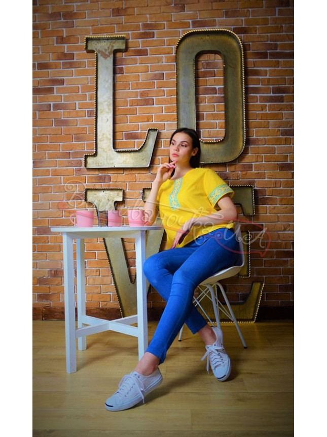 Women's blouse with embroidery Ч 7425 size 42