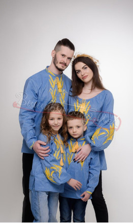Family set of vyshyvankas 7326