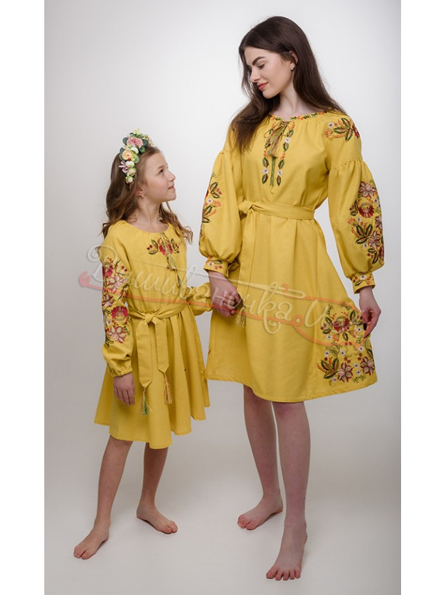 Women's dress with floral pattern 144-1