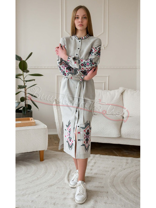 Embroidered dress on grey linen 4641 size 52