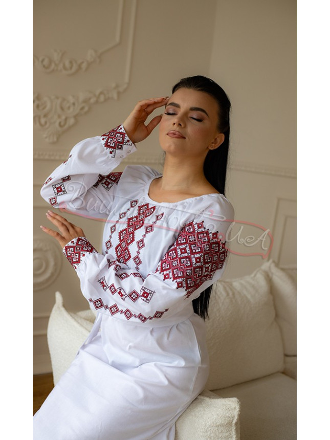 Women's dress with red ornament 1016-2