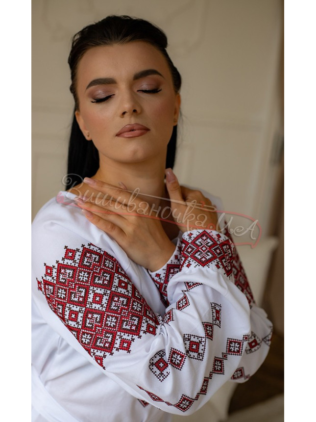 Women's dress with red ornament 1016-2