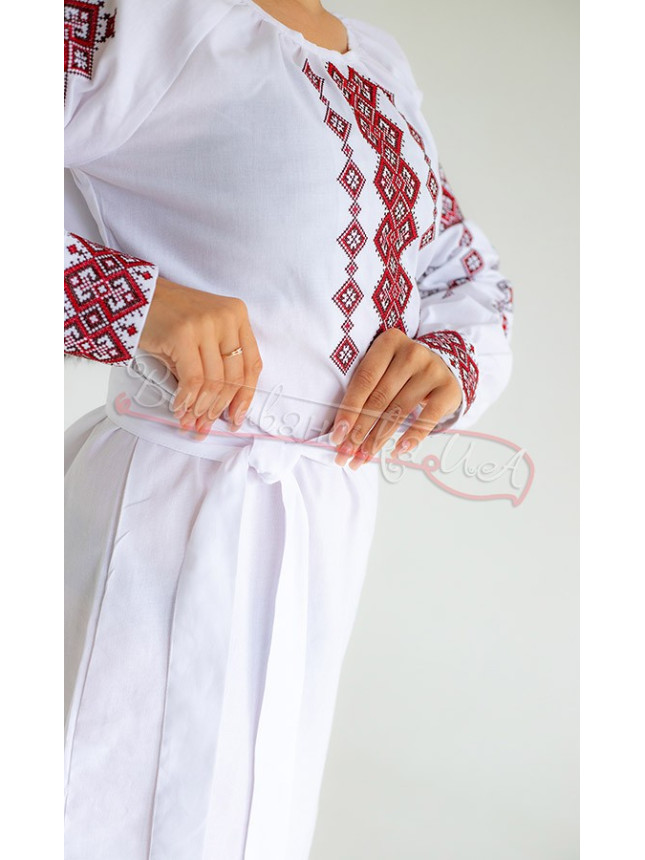 Women's dress with red ornament 1016-2