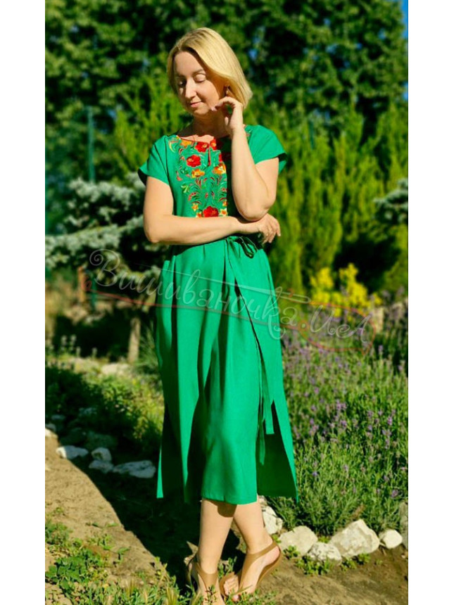 Dress in green with embroidery 7533 size 50