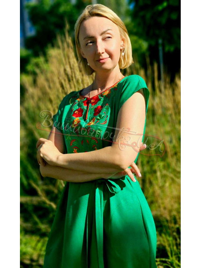 Dress in green with embroidery 7533 size 50