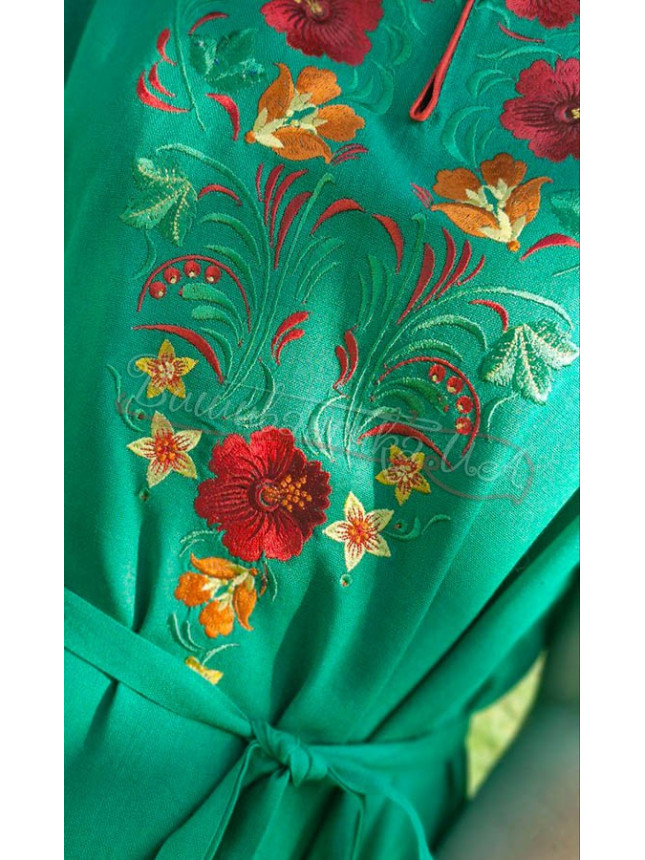 Dress in green with embroidery 7533 size 50