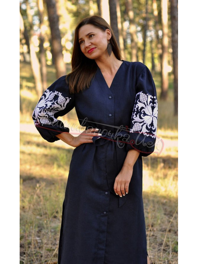 Dress-robe with embroidery П34 size 104-110