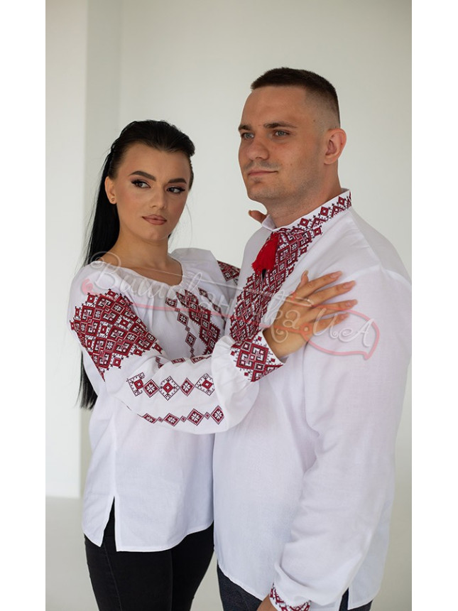 Traditional embroidered shirts for a couple 70162