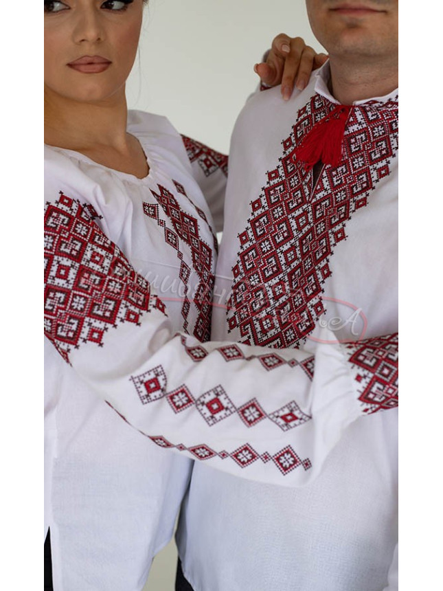 Traditional embroidered shirts for a couple 70162