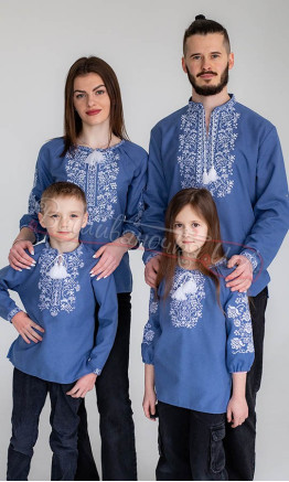 Family set of vyshyvankas 73171