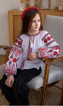 Блузка для дівчинки з вишивкою 951-2