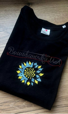 Black women's T-shirt with patriotic pattern 3018